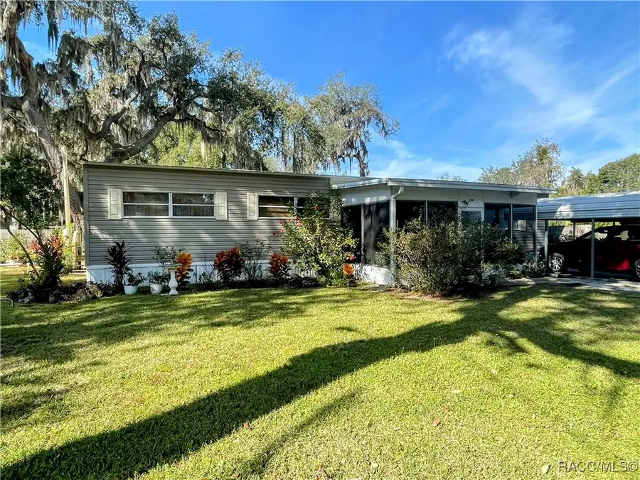 1146 Cr 482 Road N, Lake Panasoffkee, FL 33538 - Image #2