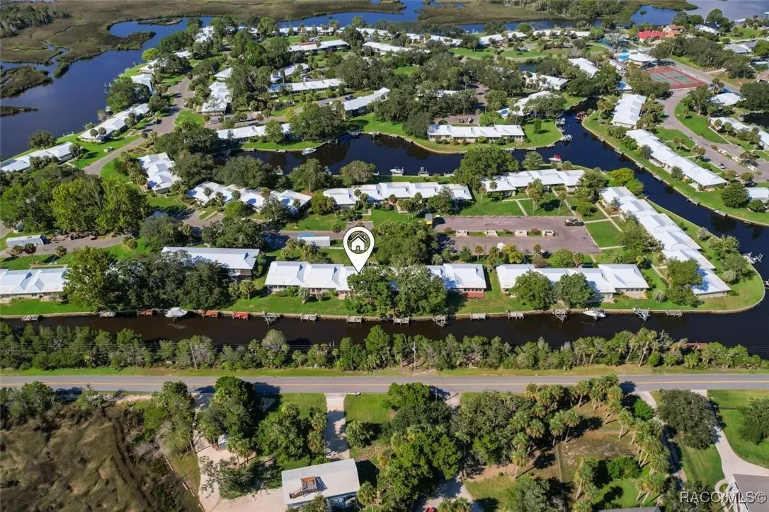 11286 W Bayshore Drive, Crystal River, FL 34429 - Image #1