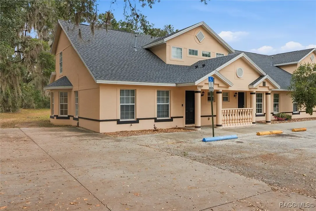 937 N Rembrandt Way #101, Inverness, FL 34453 - Image #1