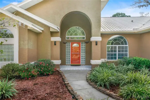 7802 W Golf Club Street, Crystal River, FL 34429