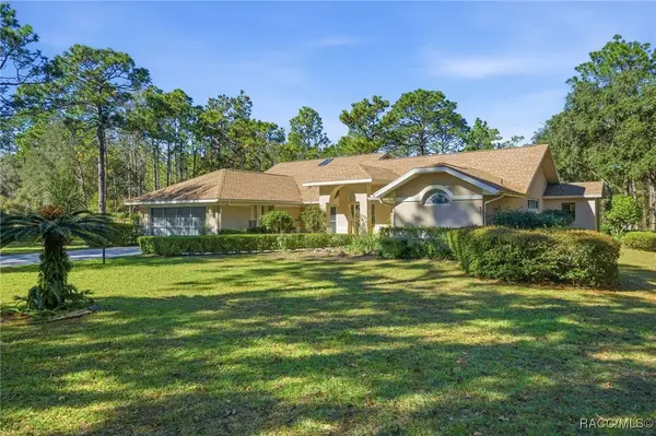 3755 W Douglasfir Circle, Beverly Hills, FL 34465