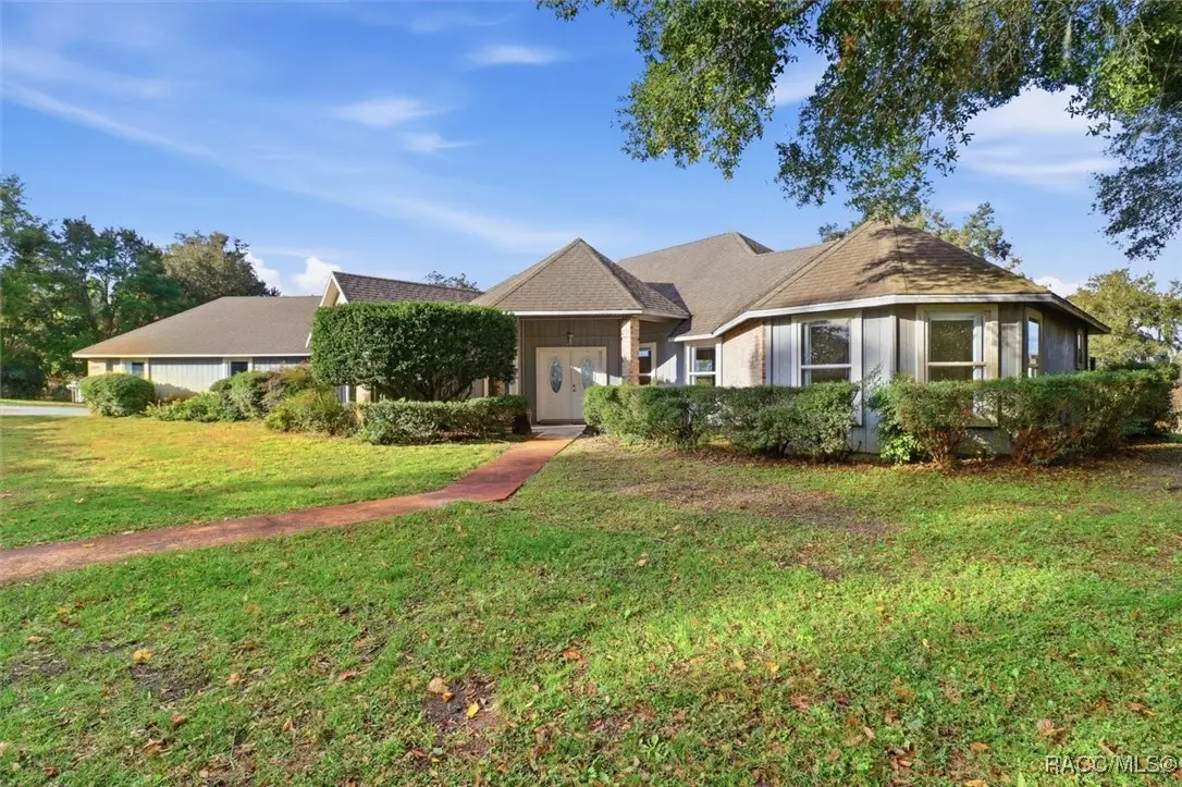 8951 E Sweetwater Drive, Inverness, FL 34450 - Image #1