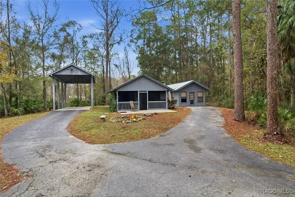 7051 182nd Street, Inglis, FL 34449