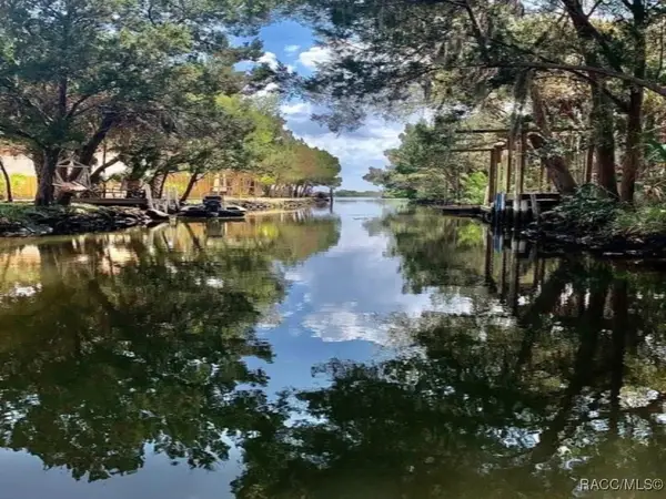 14371 W Ebbtide Court, Crystal River, FL 34429