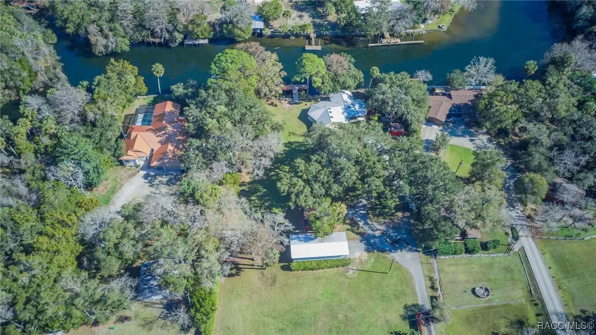 11371 N Honey Jordan Point, Inglis, FL 34449 - Image #1