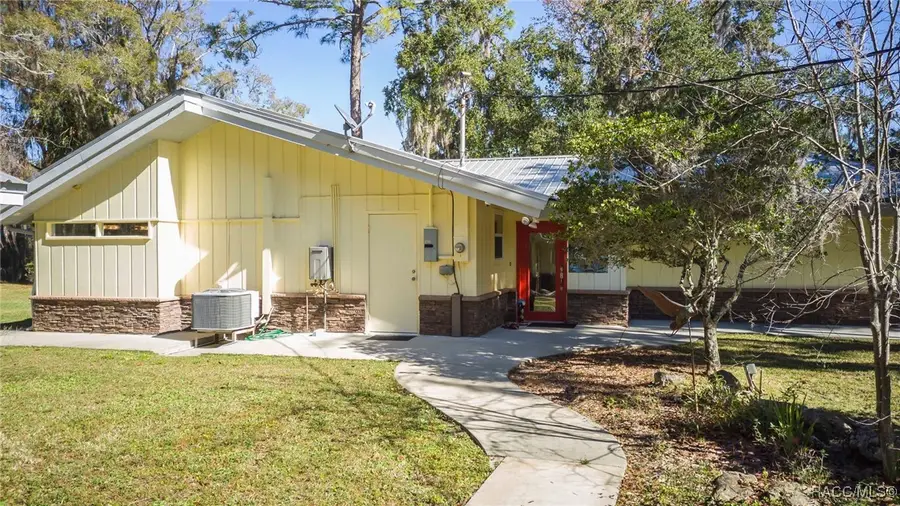 11371 N Honey Jordan Point, Inglis, FL 34449 - Image #2