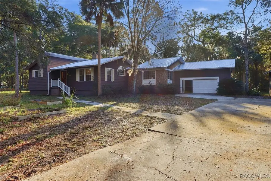 11 Patricia Road, Yankeetown, FL 34498 - Image #2
