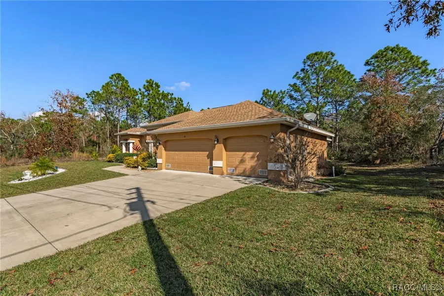 39 Linder Street, Homosassa, FL 34446 - Image #2