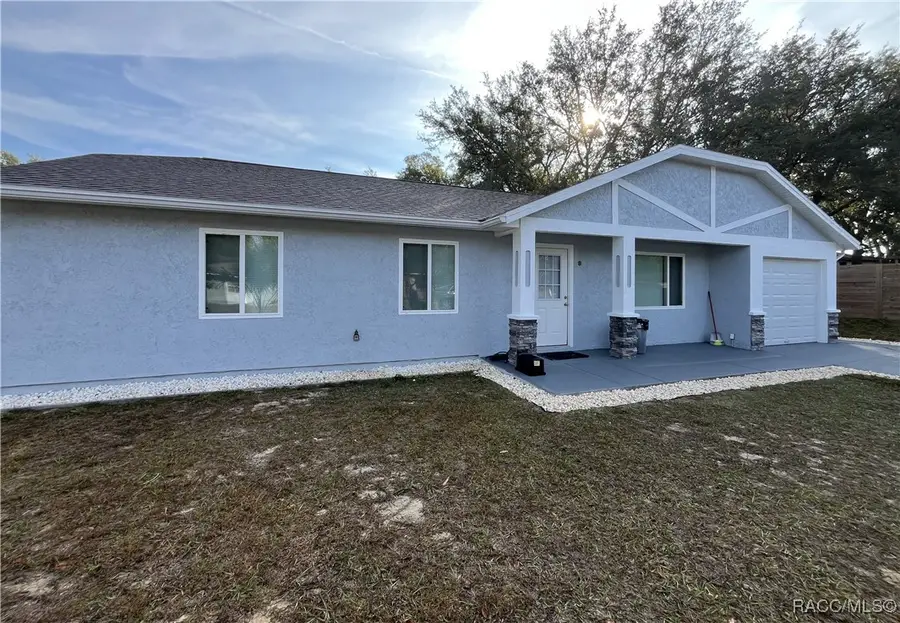 513 Sapphire Lane, Ocala, FL 34472 - Image #2