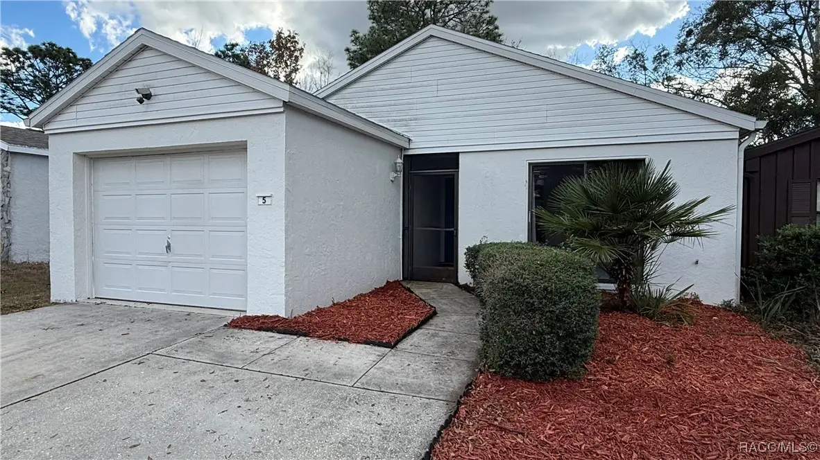 5 Jamaica Street, Homosassa, FL 34446 - Image #1