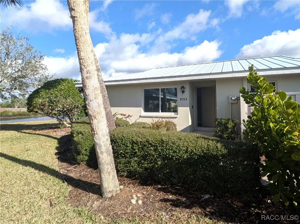 11576 W Kingfisher Court, Crystal River, FL 34429 - Image #1