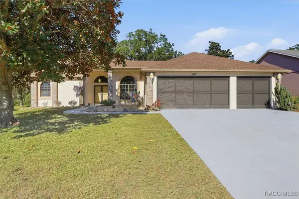 5617 W Hunters Ridge Circle, Lecanto, FL 34461