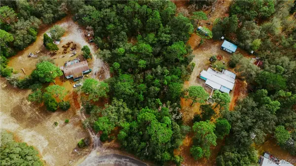 6004 W Monticello Street, Homosassa, FL 34448