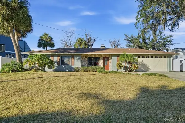 2051 NW 17th Street, Crystal River, FL 34428