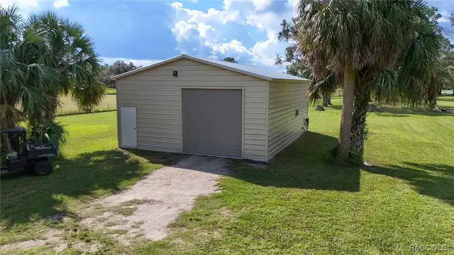 20271 SE 81st Terrace, Inglis, FL 34449 - #2