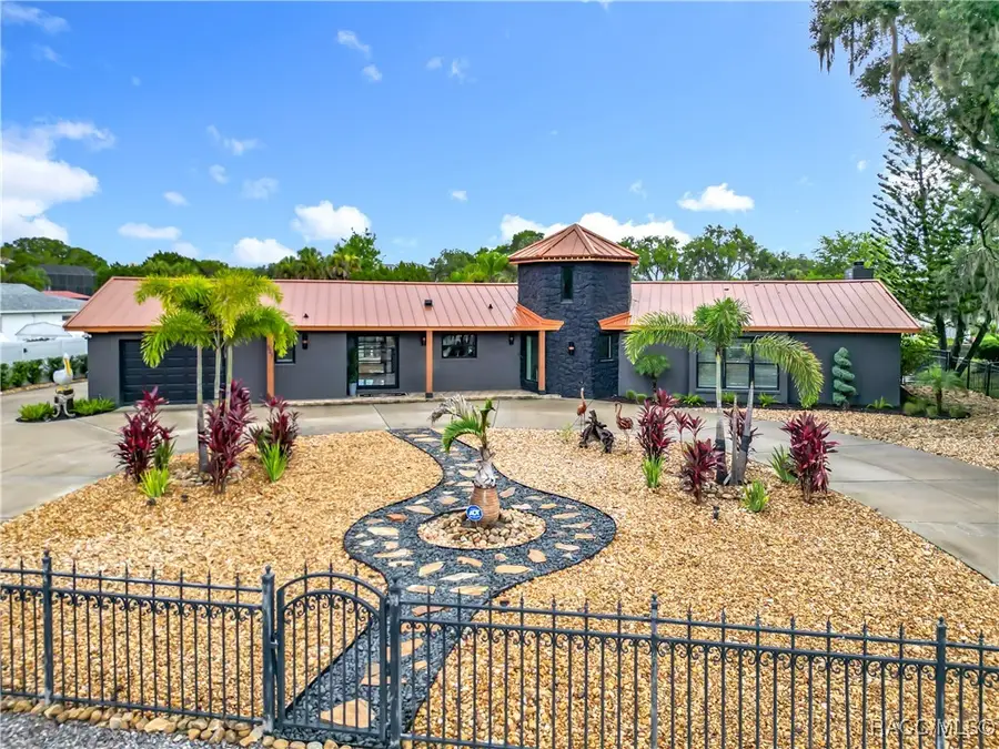 823 SW Kings Bay Drive, Crystal River, FL 34429 - #2