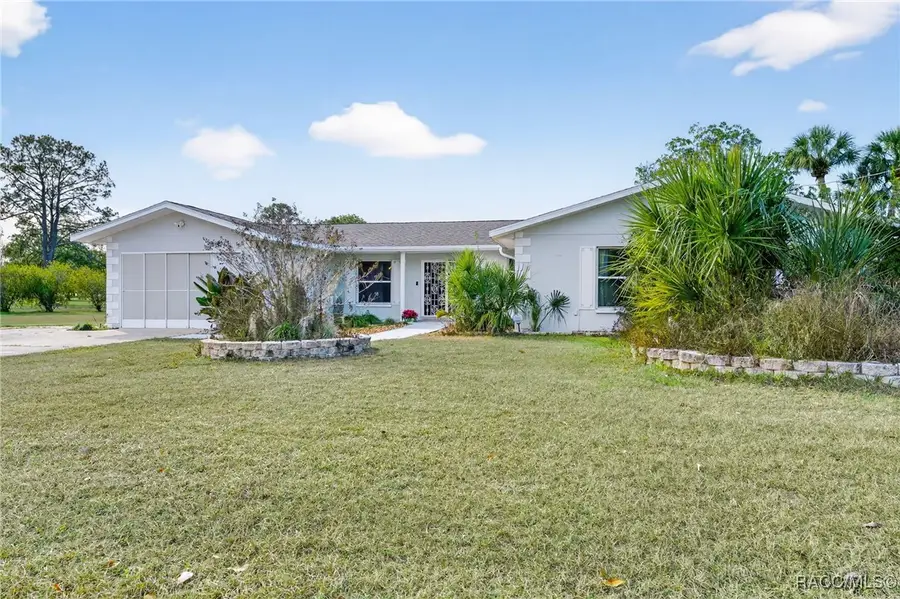 818 N Country Club Drive, Crystal River, FL 34429 - Image #3