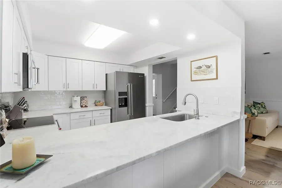 1637 SE Paradise Circle #205, Crystal River, FL 34429 - Image #3