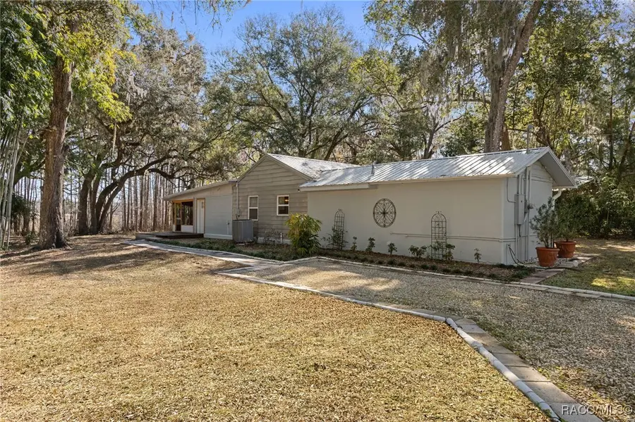 9193 S Great Oaks Drive, Floral City, FL 34436 - #2