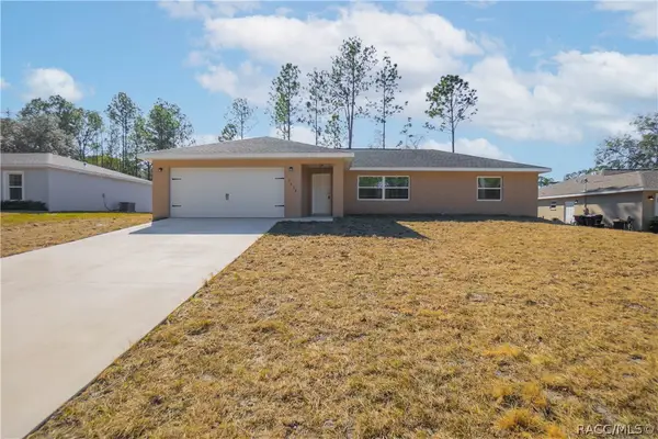 2438 W Vespero Street, Citrus Springs, FL 34433