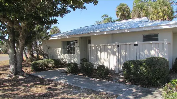 11499 W Bayshore Drive, Crystal River, FL 34429