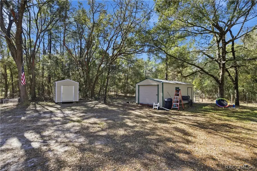 10484 N Burgundy Point, Dunnellon, FL 34433 - #3