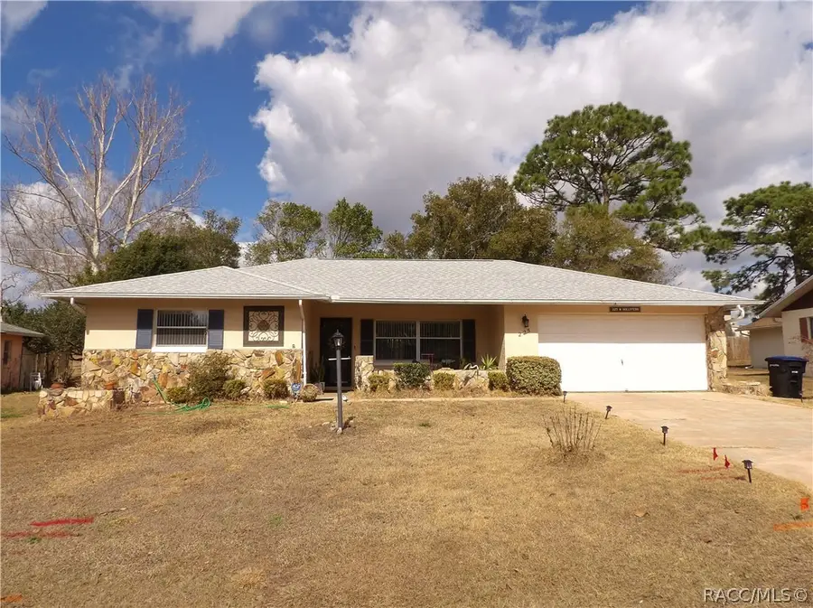 225 W Hollyfern Place, Beverly Hills, FL 34465 - #2