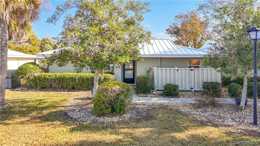 11268 W Bayshore Drive, Crystal River, FL 34429 - #2