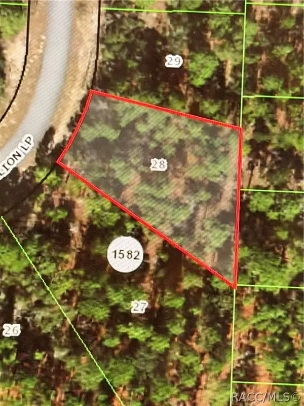 6880 N Pavilion Loop, Citrus Springs, FL 34433