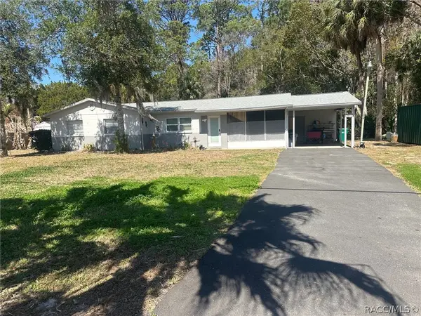 8403 W Grover Cleveland Boulevard, Homosassa, FL 34446