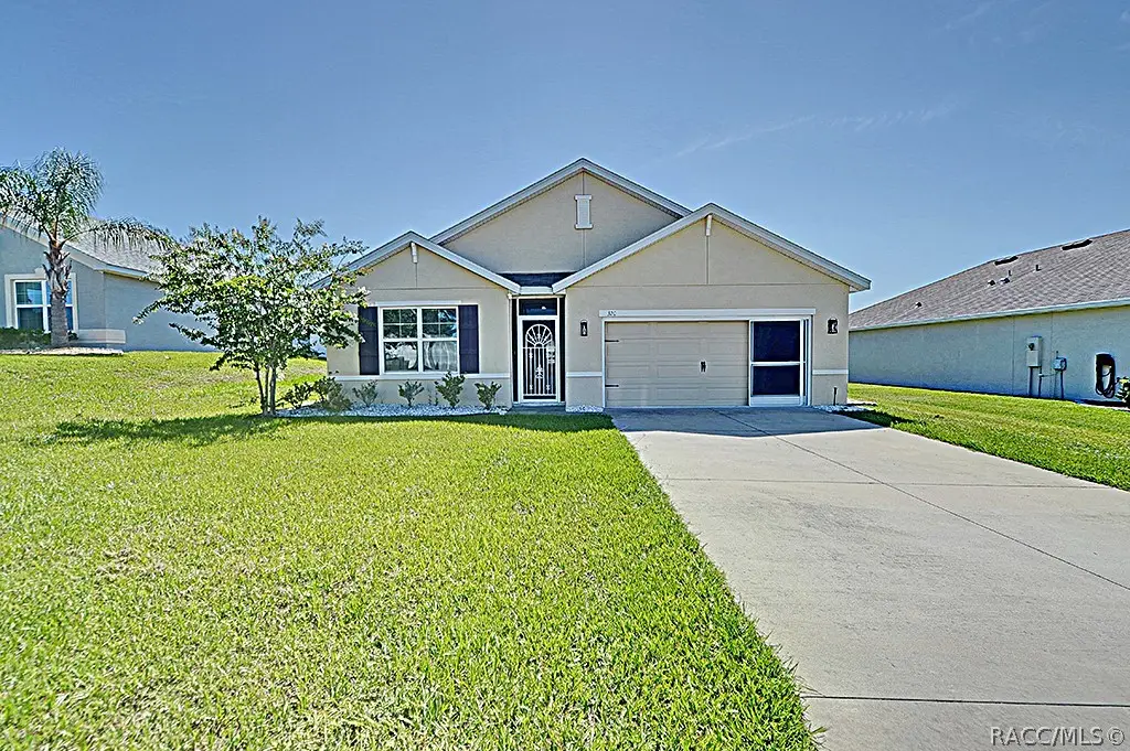 320 W Runyon Loop, Beverly Hills, FL 34465 - #1