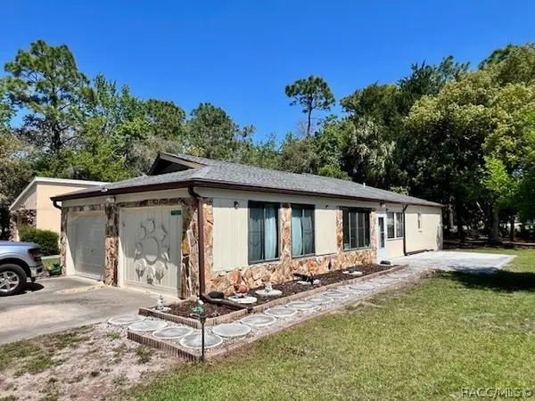 10 Jamaica Street, Homosassa, FL 34446