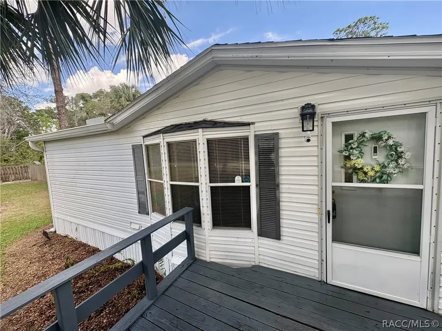 9909 N Northcut Avenue, Crystal River, FL 34428 - #2