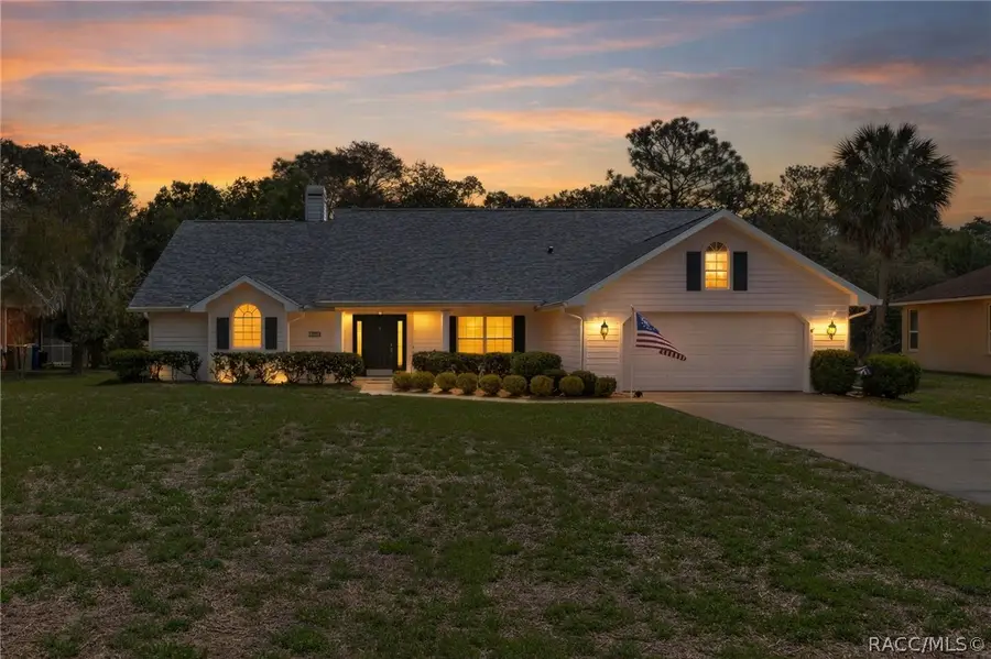 145 Douglas Street, Homosassa, FL 34446 - #2