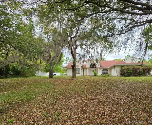 4570 N Elkcam Boulevard, Beverly Hills, FL 34465