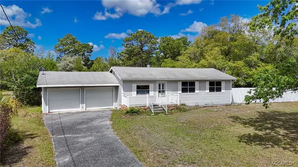 2670 S Pine Ridge Avenue, Homosassa, FL 34448