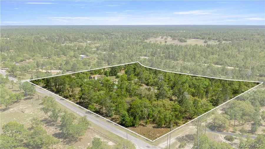 5300 W Cedar Hill Street, Dunnellon, FL 34433 - #2