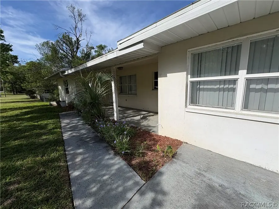 3922 S Apopka Avenue, Inverness, FL 34452 - #3