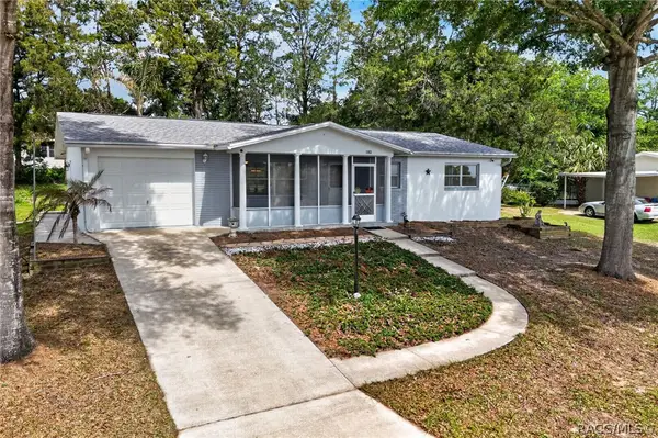 102 S Lucille Street, Beverly Hills, FL 34465