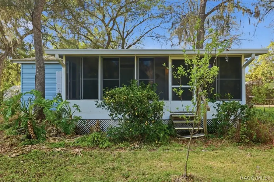 65 Park Street, Inglis, FL 34449 - #2