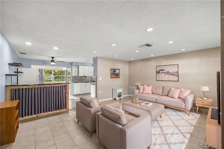 97 S Davis Street, Beverly Hills, FL 34465 - #3