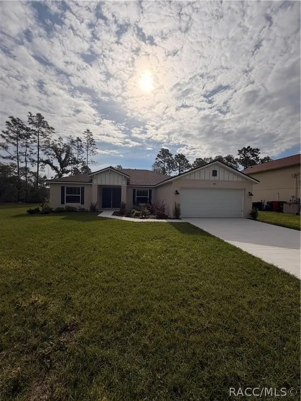 7181 N Waycross Way, Citrus Springs, FL 34433