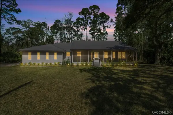 10 Patricia Road, Yankeetown, FL 34498
