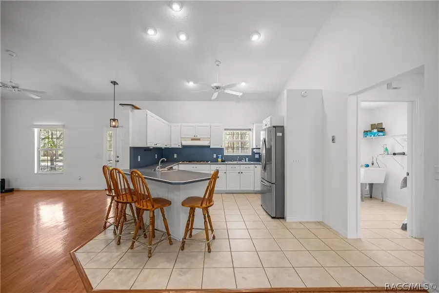 10 Patricia Road, Yankeetown, FL 34498 - #3