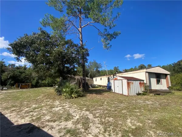 9950 SE 309th Avenue, Umatilla, FL 32702