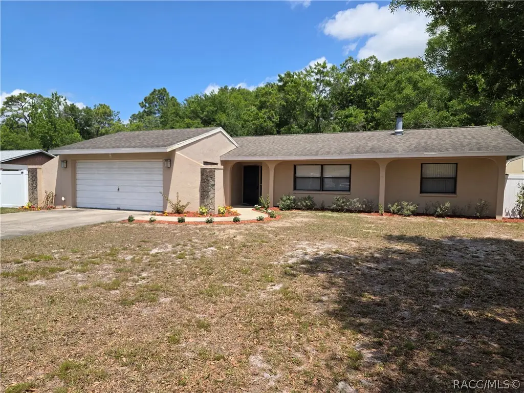 8219 W Trotter Lane, Homosassa, FL 34446 - #1