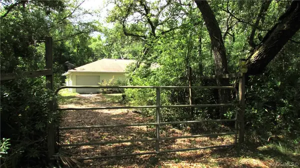 5974 W Oaklawn Street, Homosassa, FL 34446