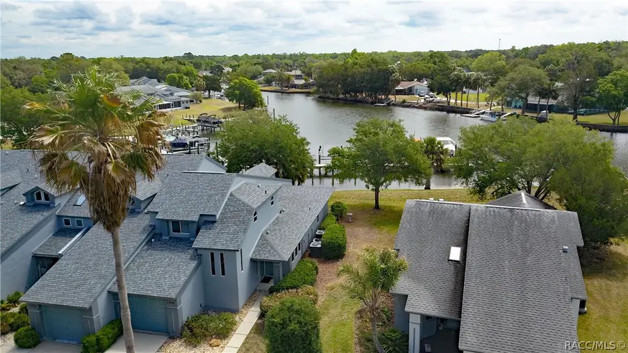 11040 W Cove Harbor Drive, Crystal River, FL 34428 - #2