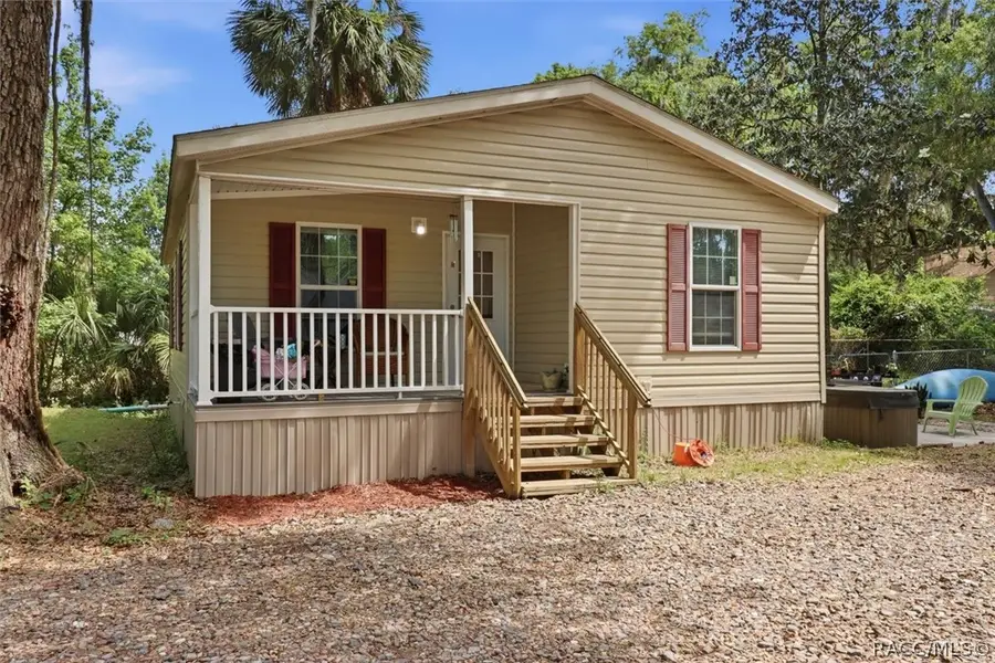2601 Cr 426b, Lake Panasoffkee, FL 33538 - #2