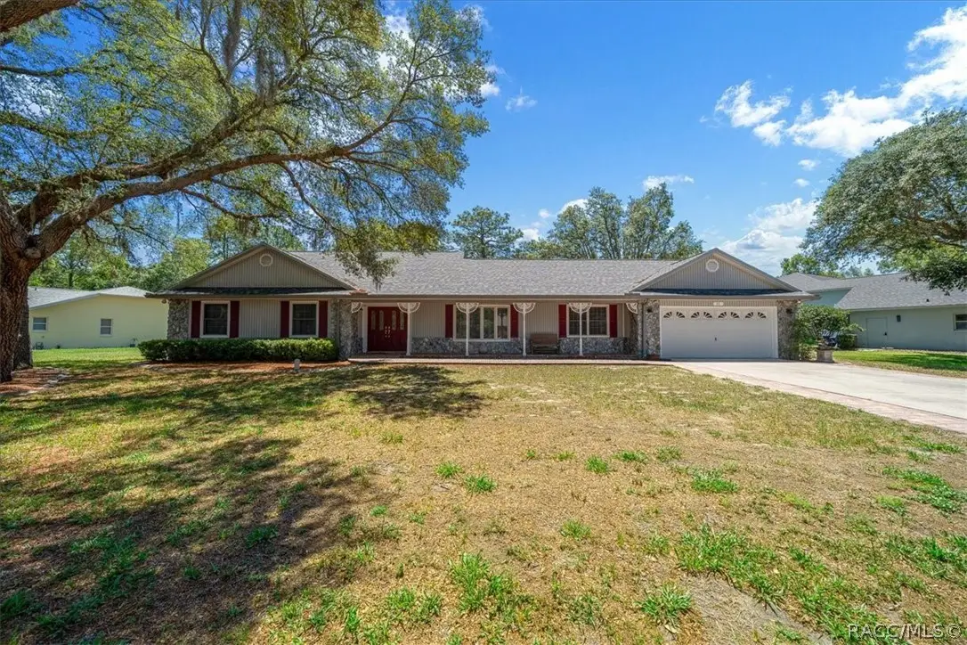 11 Sycamore Court W, Homosassa, FL 34446 - #1